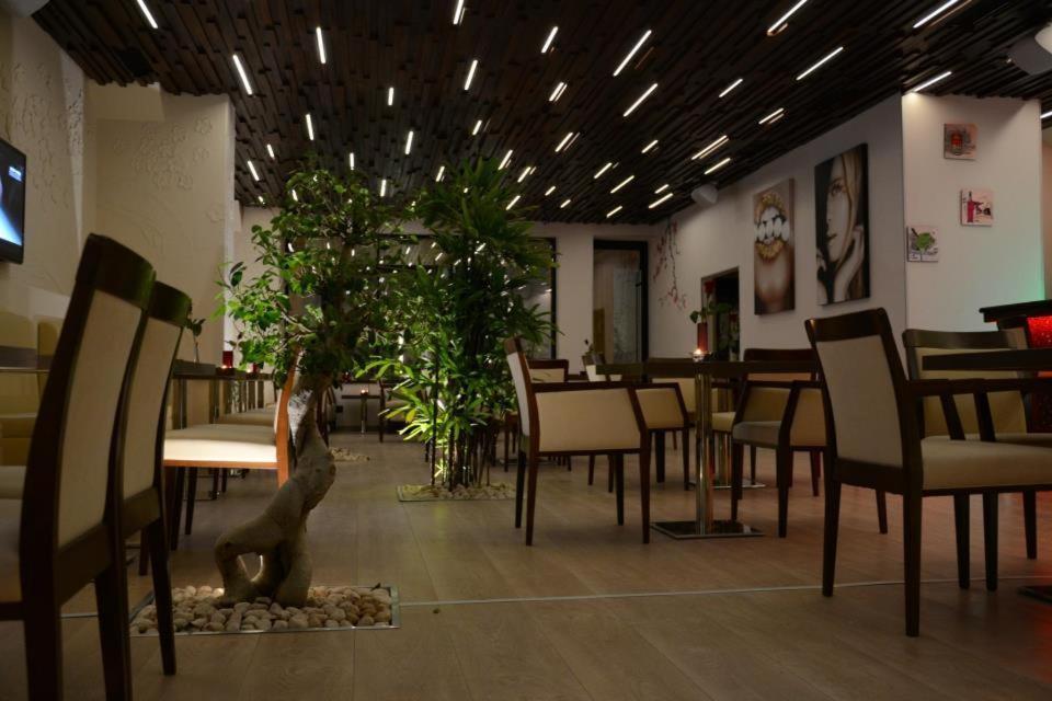Zenti Plaza Hotel Drobeta Turnu Severin Luaran gambar